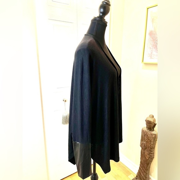 NWOT/ DKNY JEANS black cardigan w/vegan leather  forearm panels/dolman sleeves🖤 - Picture 5 of 9